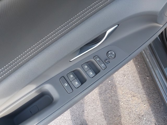 New 2026 Hyundai Elantra Sport FWD image 37