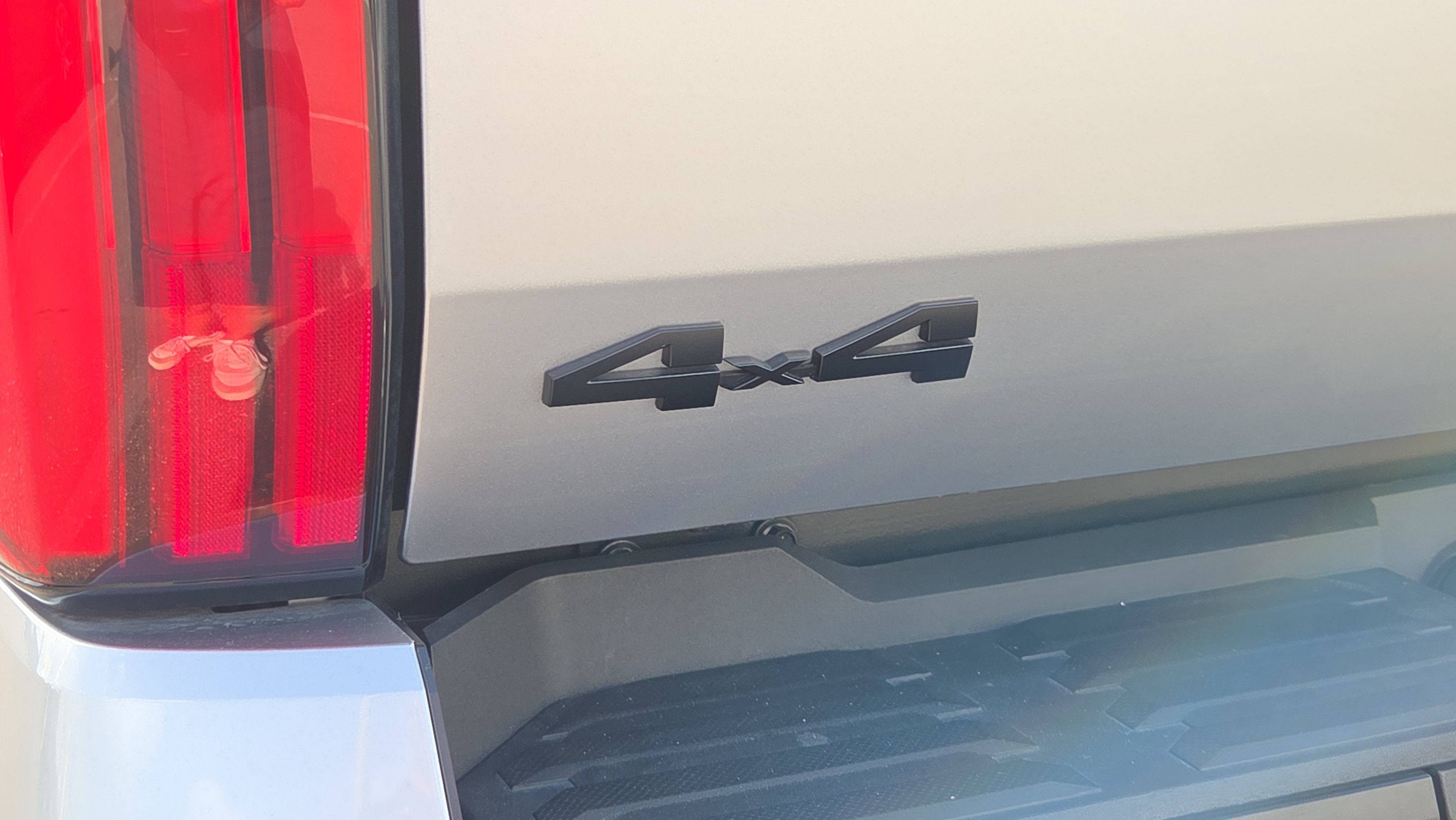 Certified 2025 Toyota Tundra Limited w/ TRD Off-Road Package AWD/4WD image 31