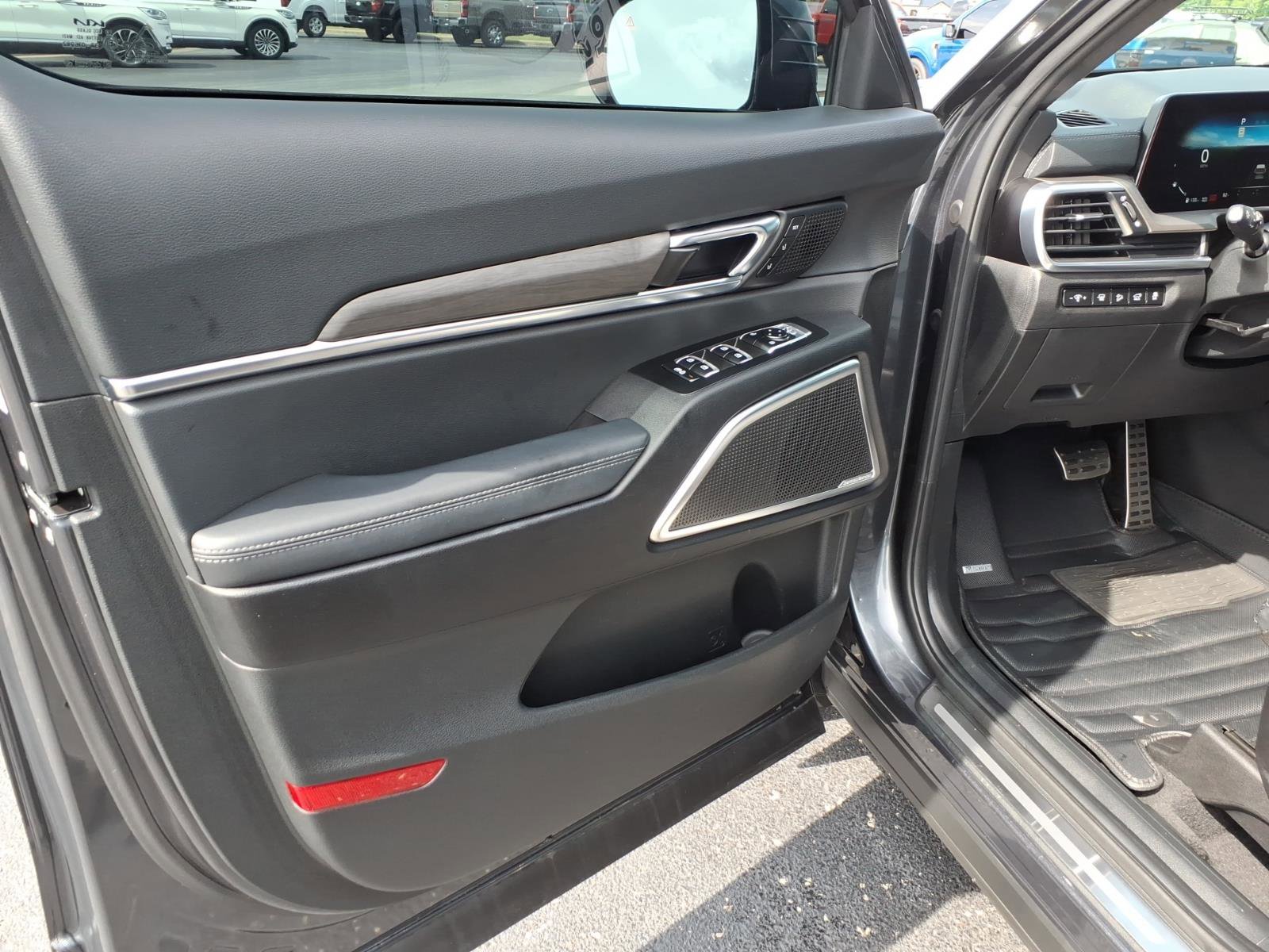 Used 2024 Kia Telluride SX Prestige X-Line AWD/4WD image 13