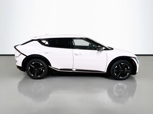 New 2025 Kia EV6 Wind image 8