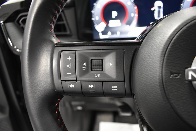 Certified 2025 Nissan Kicks SR image 24