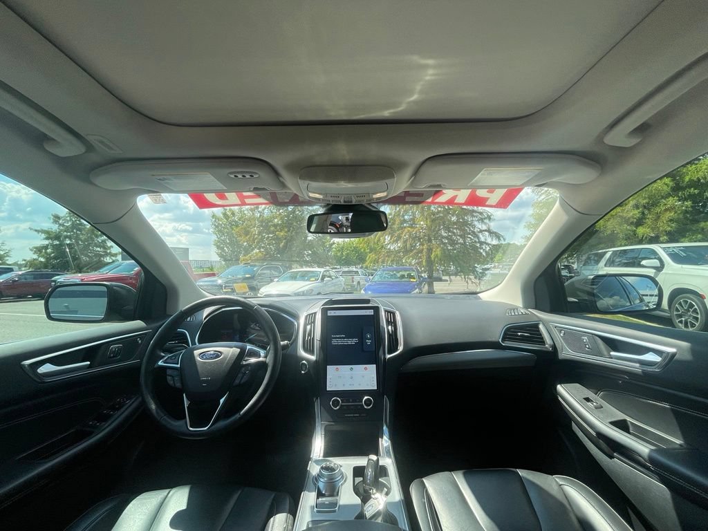 Used 2021 Ford Edge Titanium AWD/4WD image 25