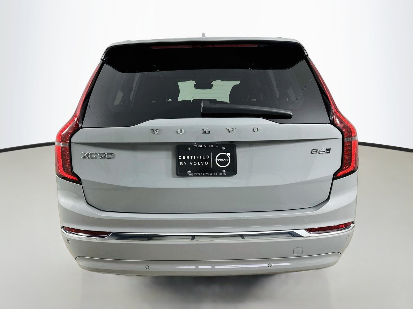 Used 2026 Volvo XC90 B6 Ultra w/ Protection Package AWD/4WD image 6