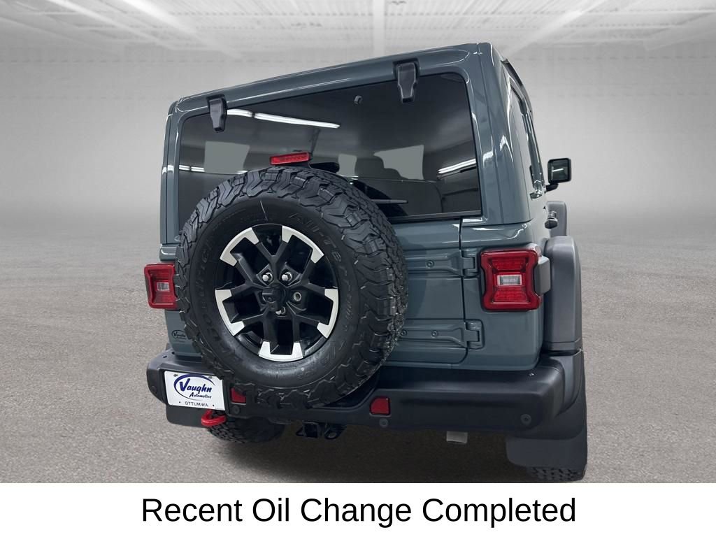 Used 2025 Jeep Wrangler Unlimited Rubicon w/ Safety Group AWD/4WD image 12