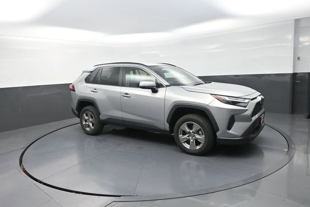 Used 2024 Toyota RAV4 XLE FWD image 23