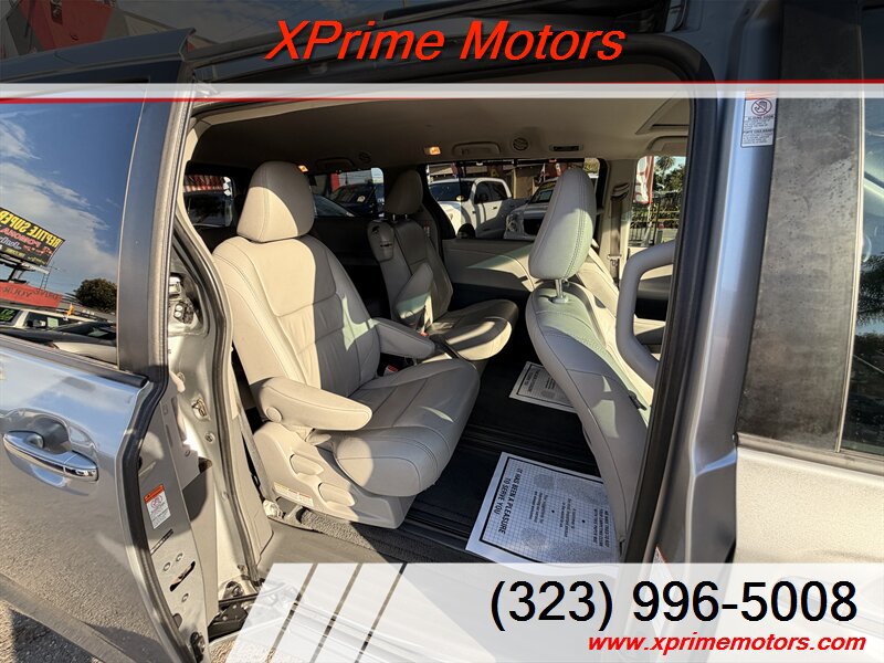 Used 2015 Toyota Sienna XLE w/ XLE Navigation Package FWD image 33
