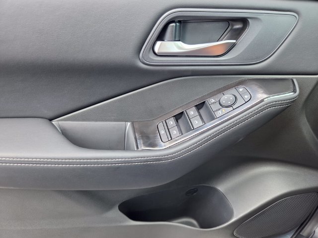 New 2026 Nissan Rogue SV FWD image 20