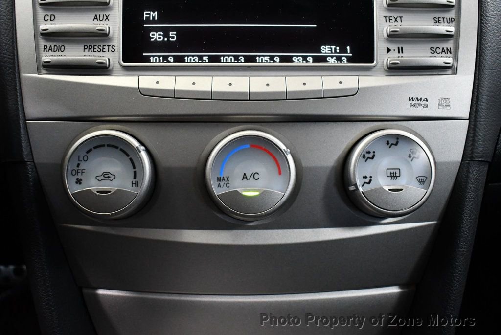 Used 2010 Toyota Camry FWD image 36