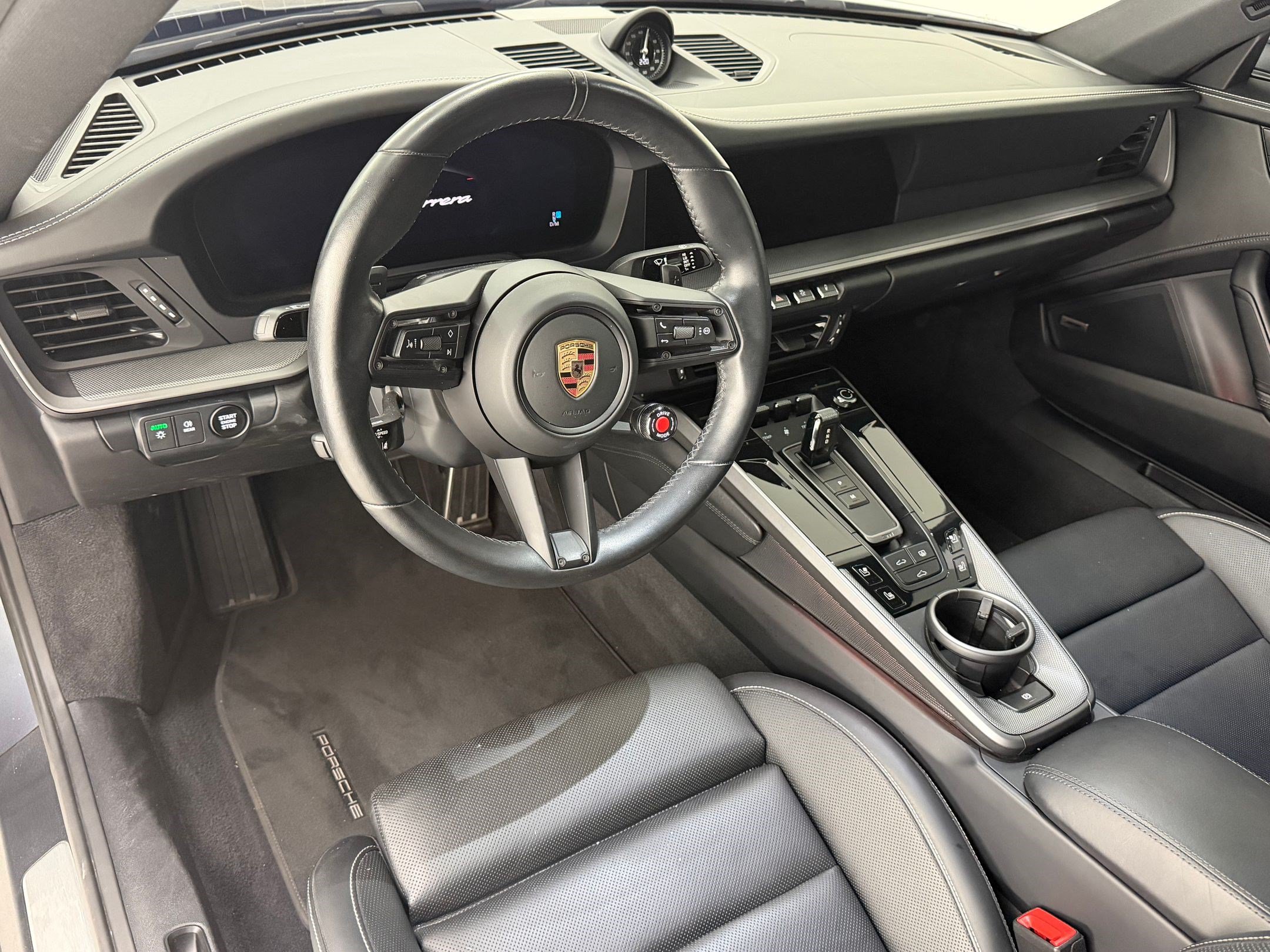 Certified 2025 Porsche 911 Carrera RWD image 4