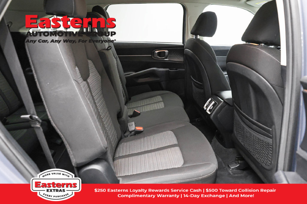 Used 2022 Kia Sorento LX FWD image 22
