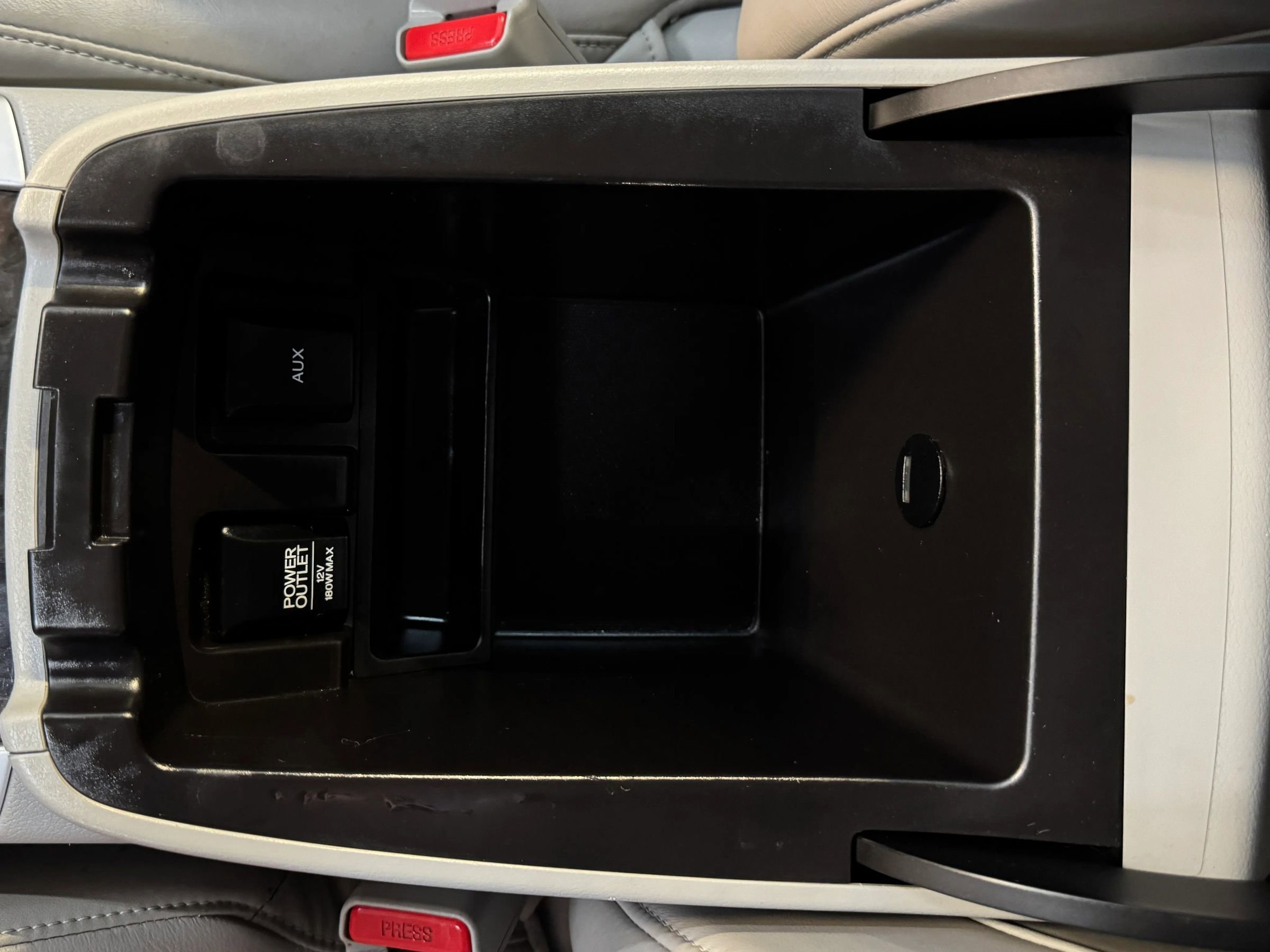 Used 2018 Acura TLX w/ Technology Package image 21