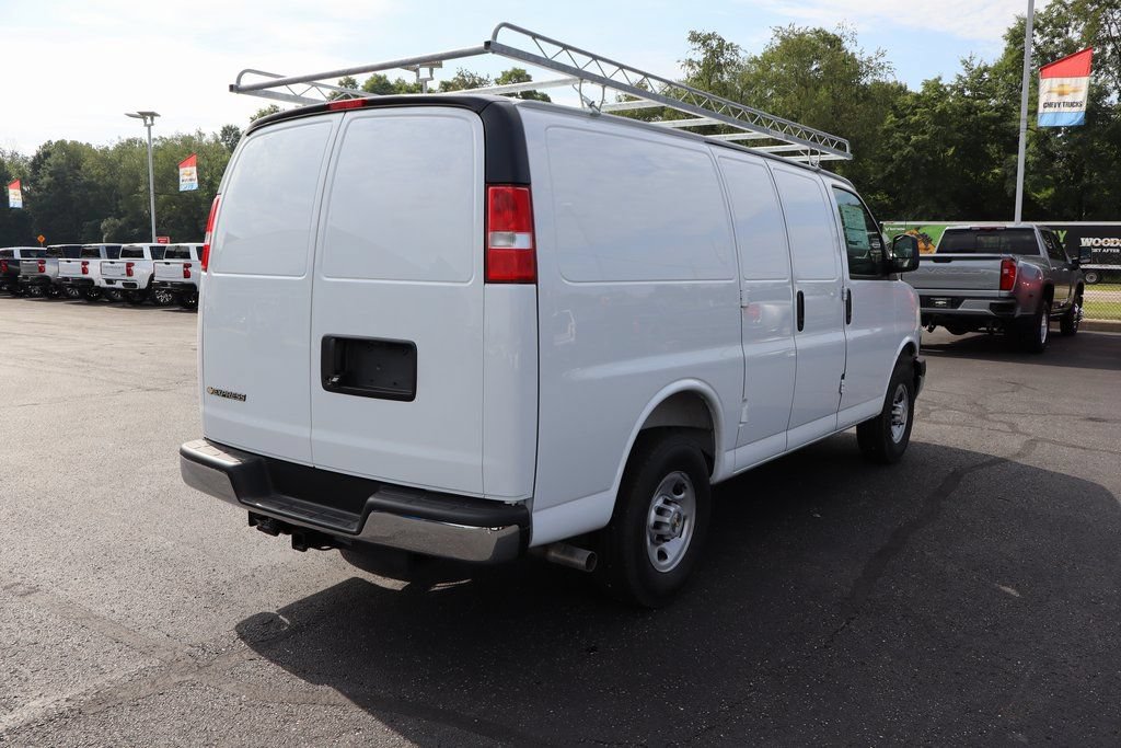 New 2025 Chevrolet Express 2500 w/ Driver Convenience Package RWD image 31