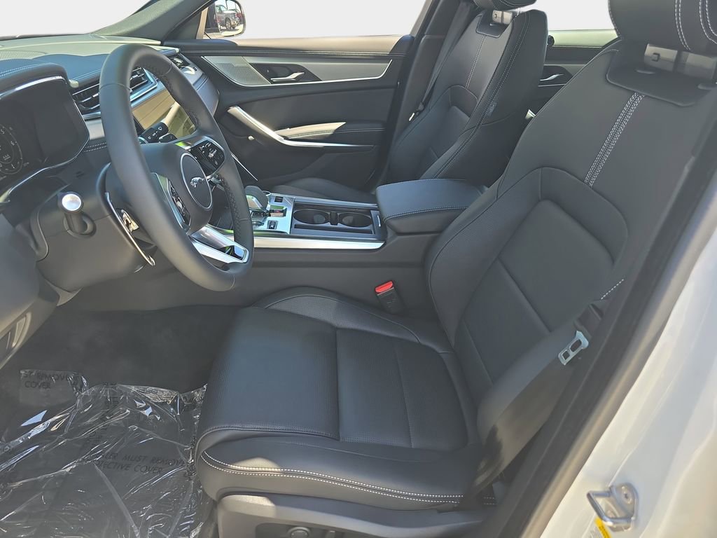 Certified 2024 Jaguar XF R-Dynamic SE AWD/4WD image 15