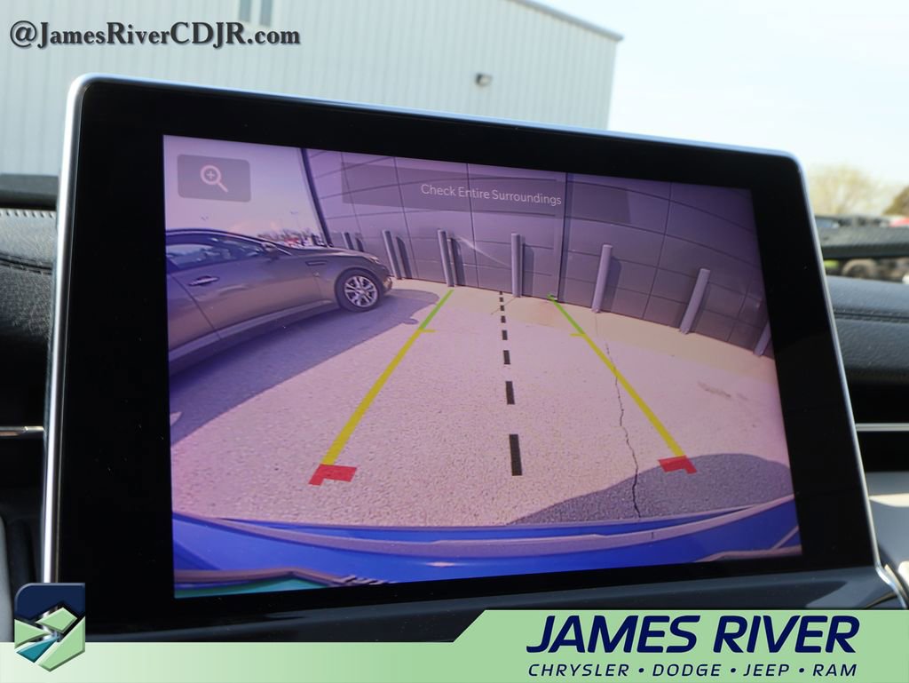 Used 2024 Jeep Compass Limited image 33