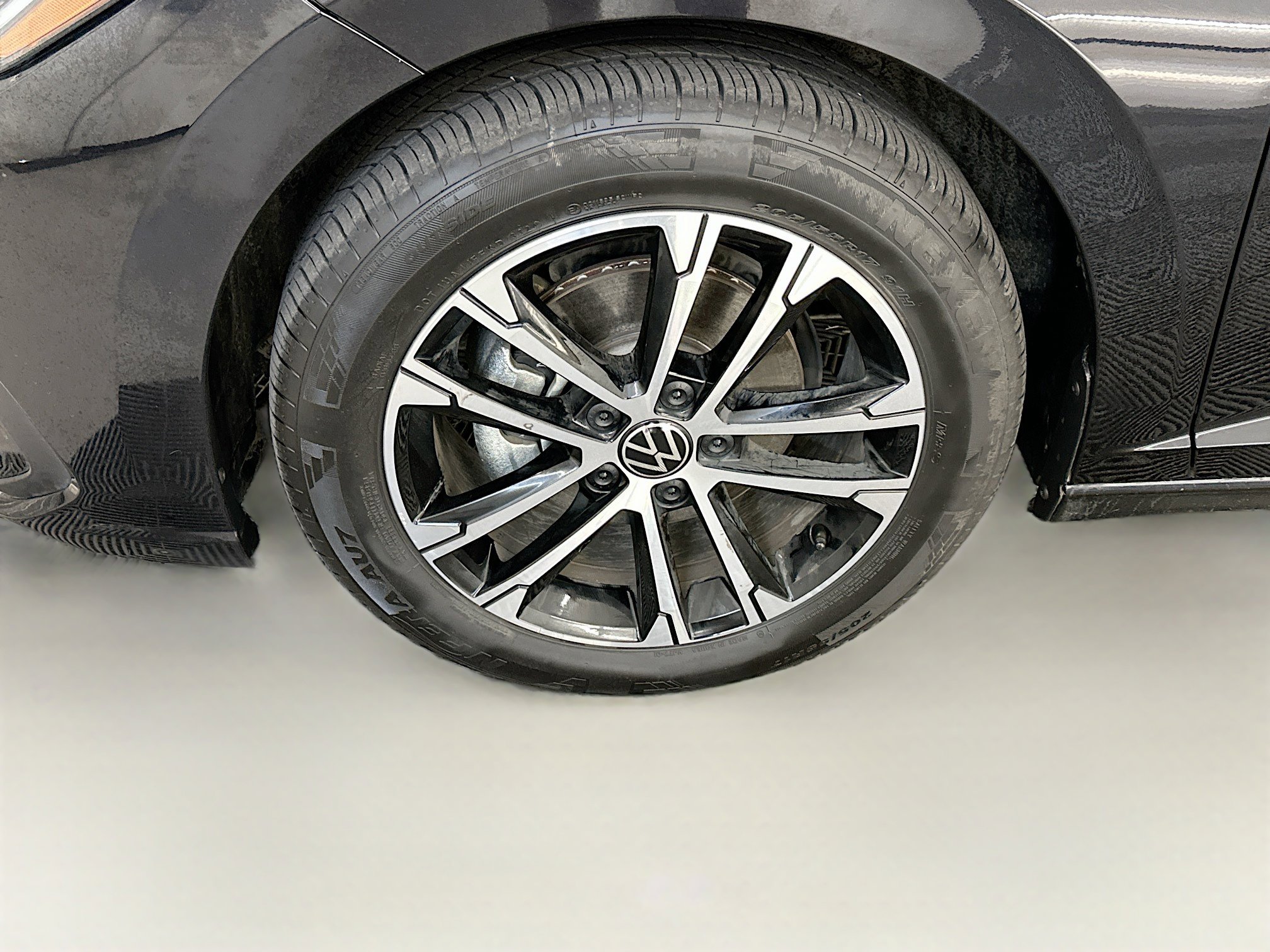 Used 2025 Volkswagen Jetta Sport image 11