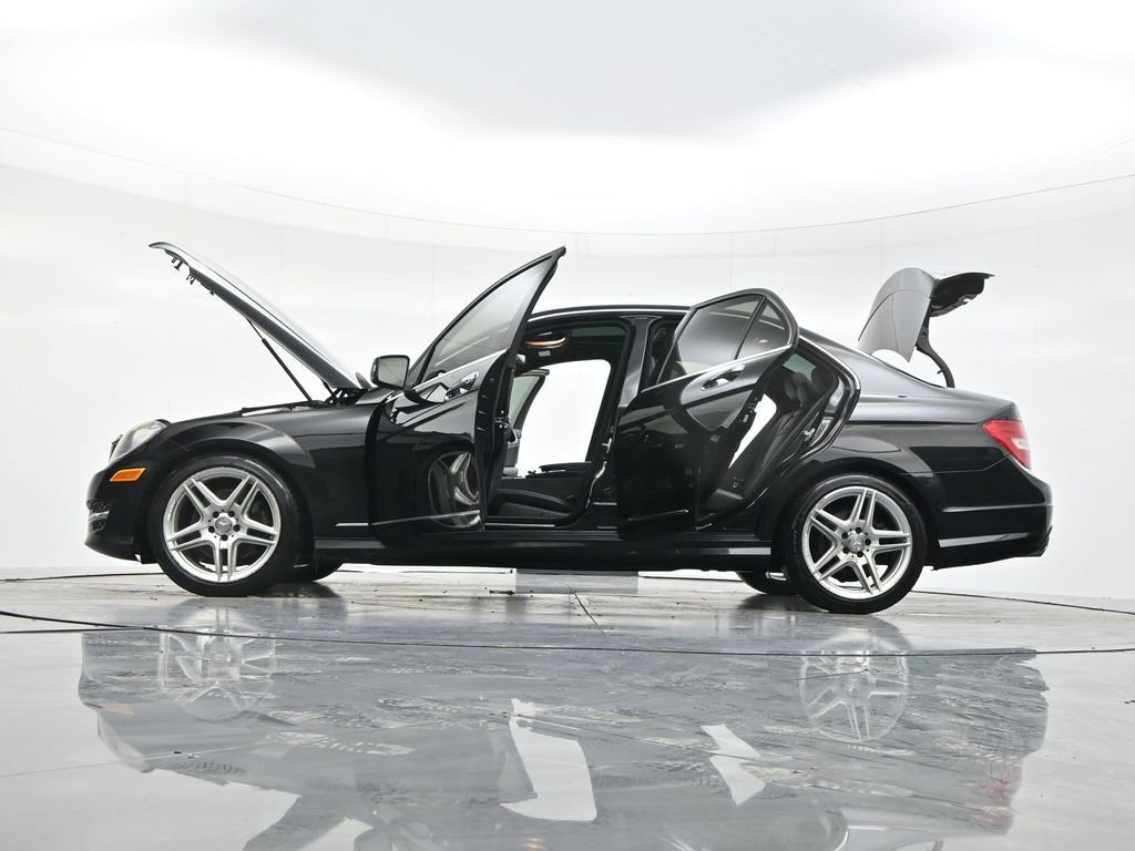 Used 2013 Mercedes-Benz C 300 4MATIC Sedan image 57