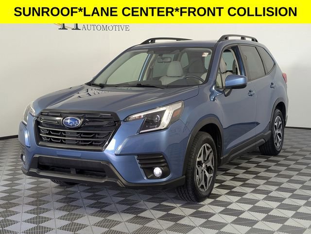 Used 2023 Subaru Forester Premium image 4