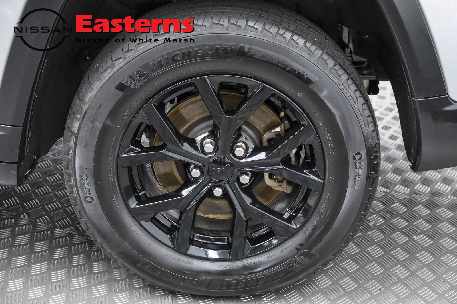 Used 2024 Jeep Grand Cherokee L Laredo image 41