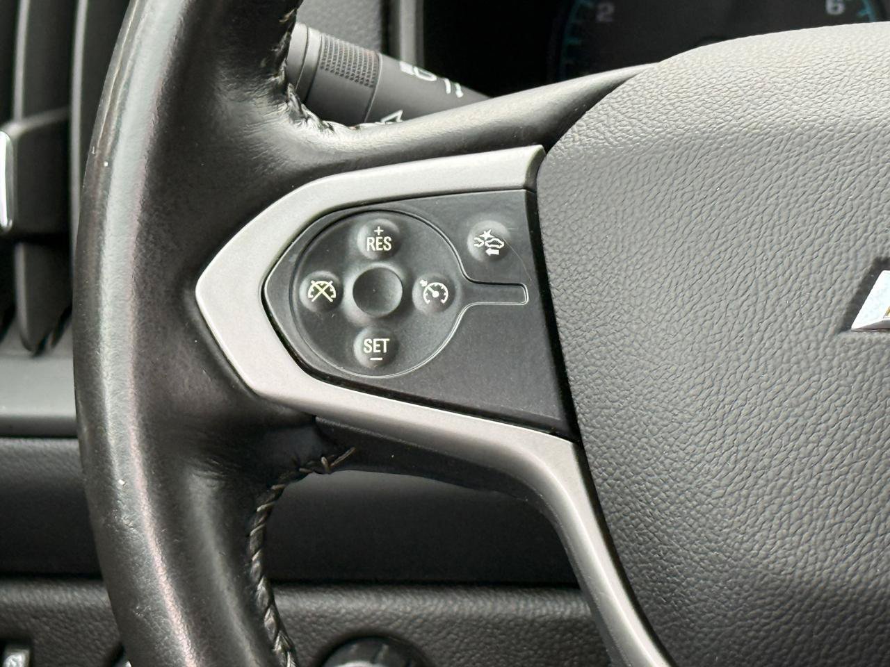 Used 2022 Chevrolet Colorado LT w/ Fleet Safety Package AWD/4WD image 18