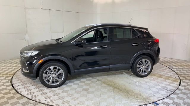 Used 2023 Buick Encore GX Essence w/ Experience Buick Package AWD/4WD image 5