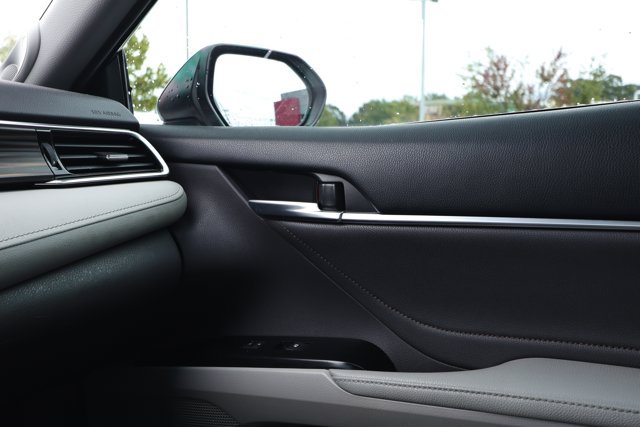 Used 2018 Toyota Camry XLE w/ Audio Package FWD image 29
