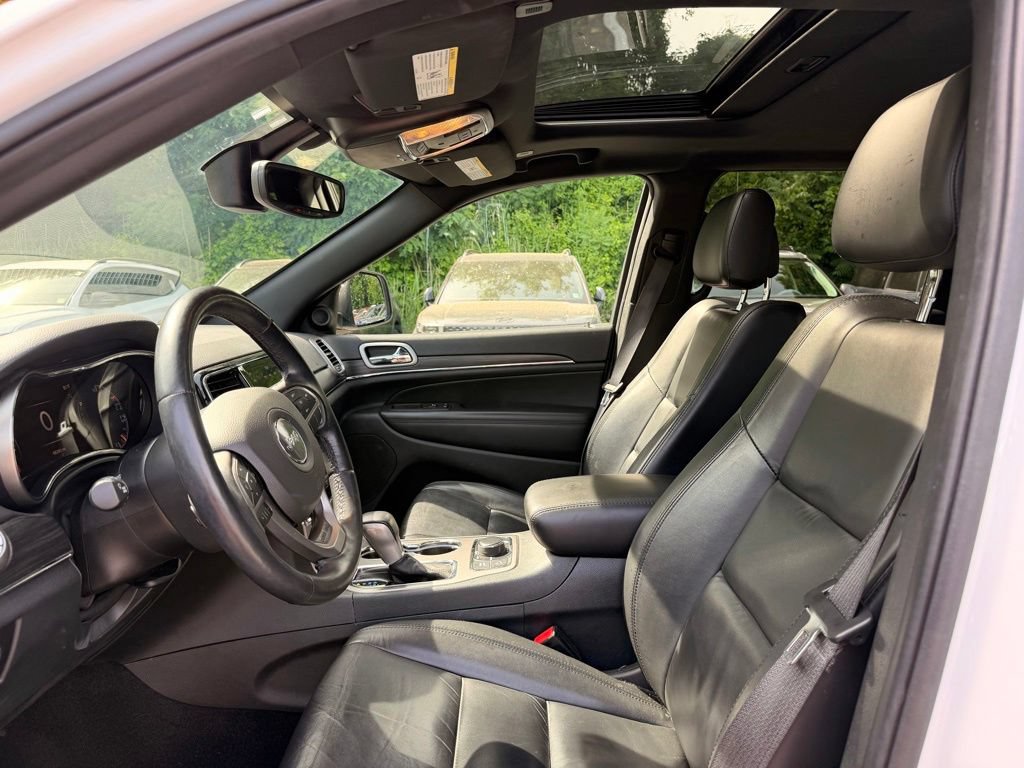 Used 2022 Jeep Grand Cherokee Limited AWD/4WD image 12