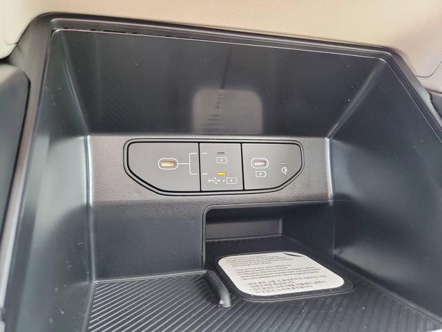 New 2026 Kia Sorento S w/ S Panoramic Sunroof Package FWD image 24