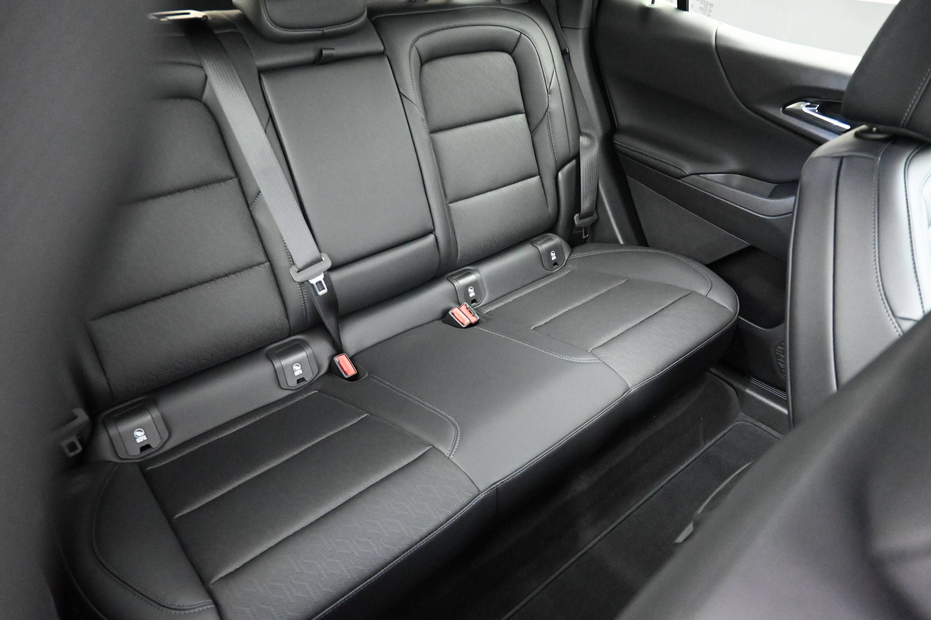 New 2027 Chevrolet Equinox LT w/ Convenience Package II AWD/4WD image 32