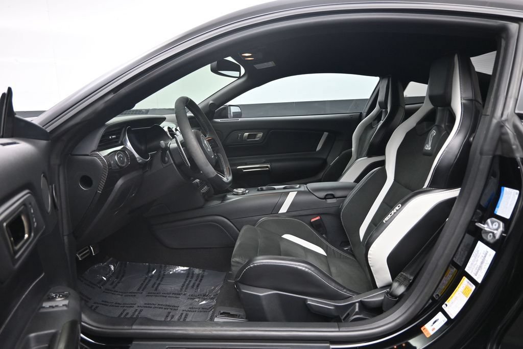 Used 2020 Ford Mustang Shelby GT500 w/ Carbon Fiber Track Pack RWD image 22