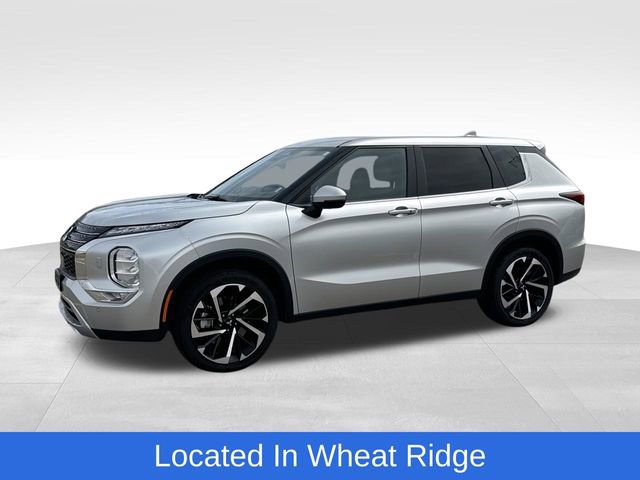 Used 2024 Mitsubishi Outlander SE Black Edition image 1