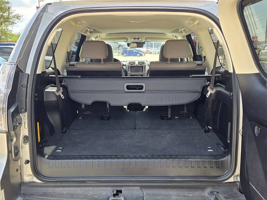 Used 2021 Lexus GX 460 Premium image 12