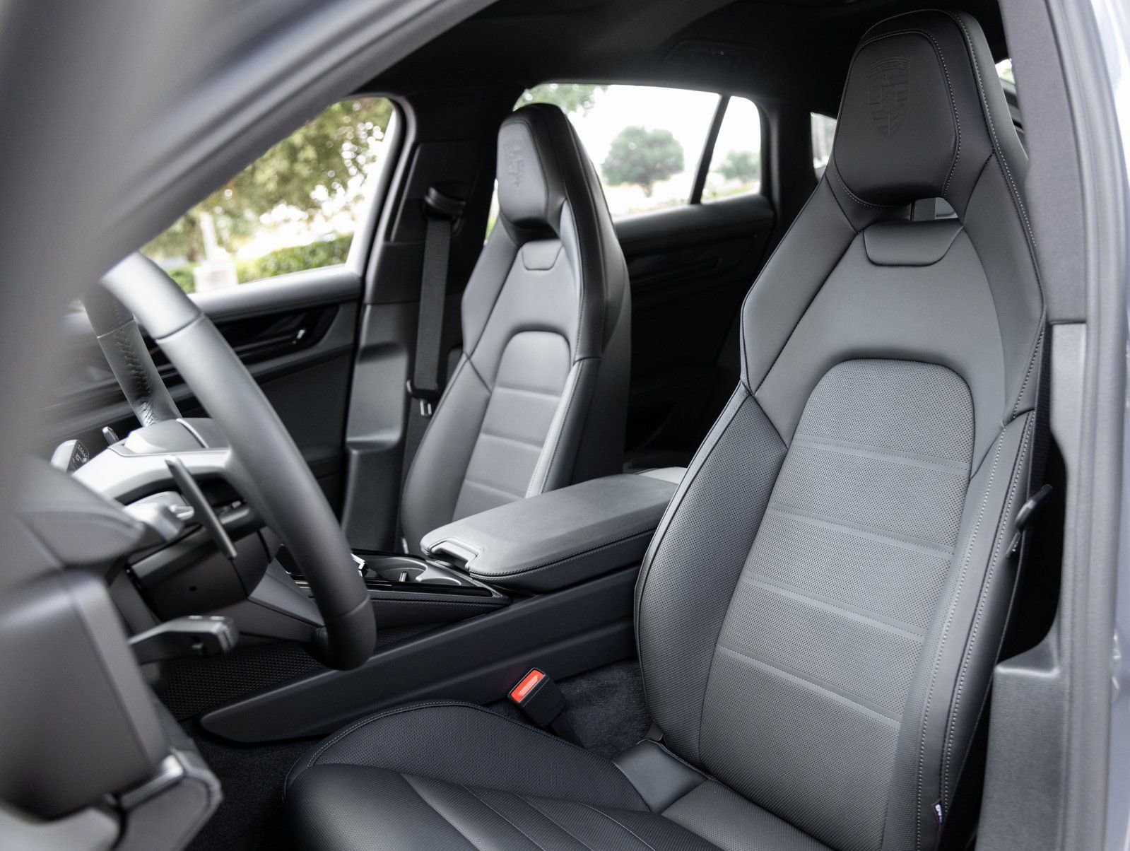 Certified 2026 Porsche Panamera RWD image 5