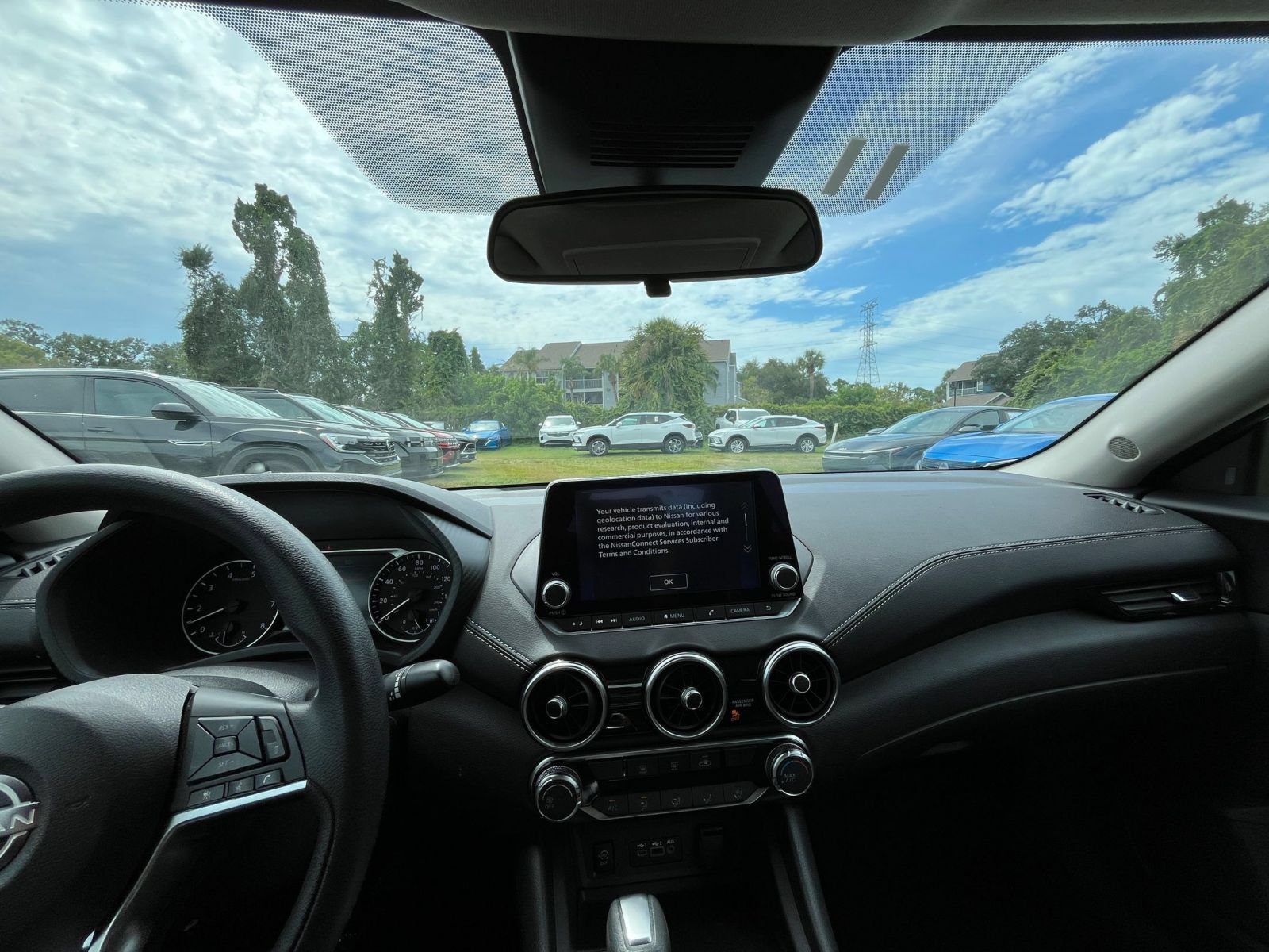 Used 2025 Nissan Sentra SV FWD image 30