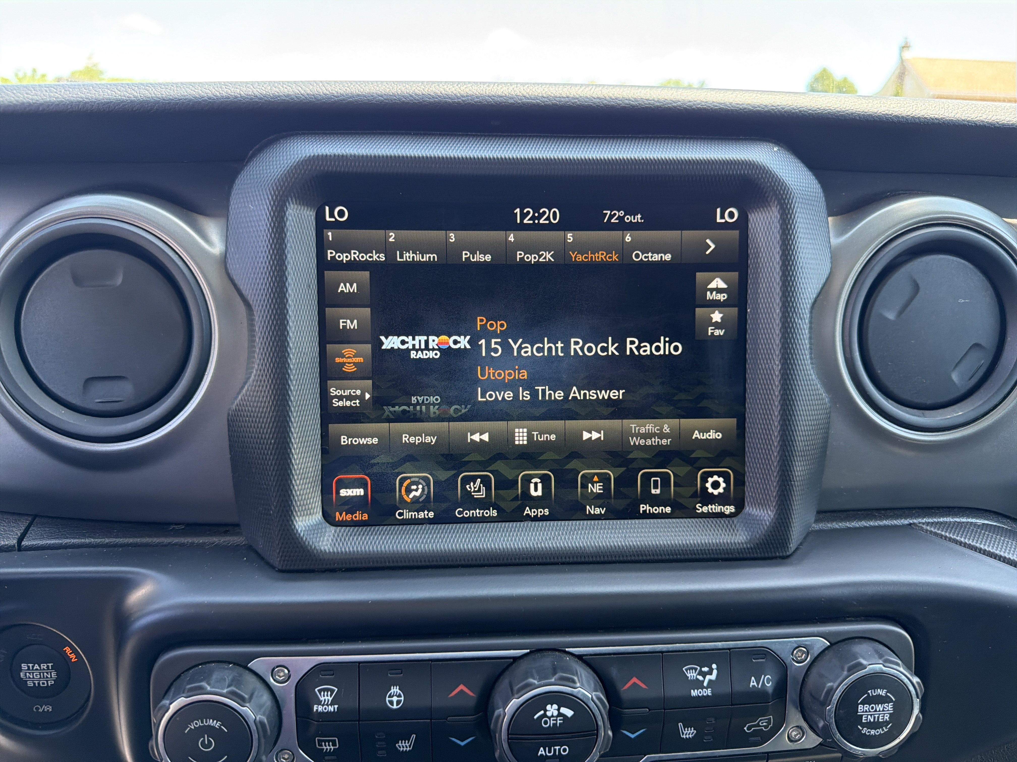 Used 2022 Jeep Wrangler Sport AWD/4WD image 20