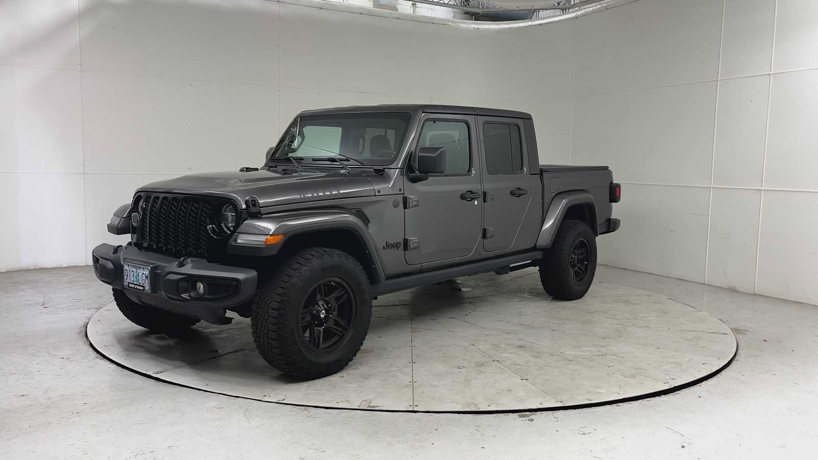 Used 2022 Jeep Gladiator Sport AWD/4WD image 6
