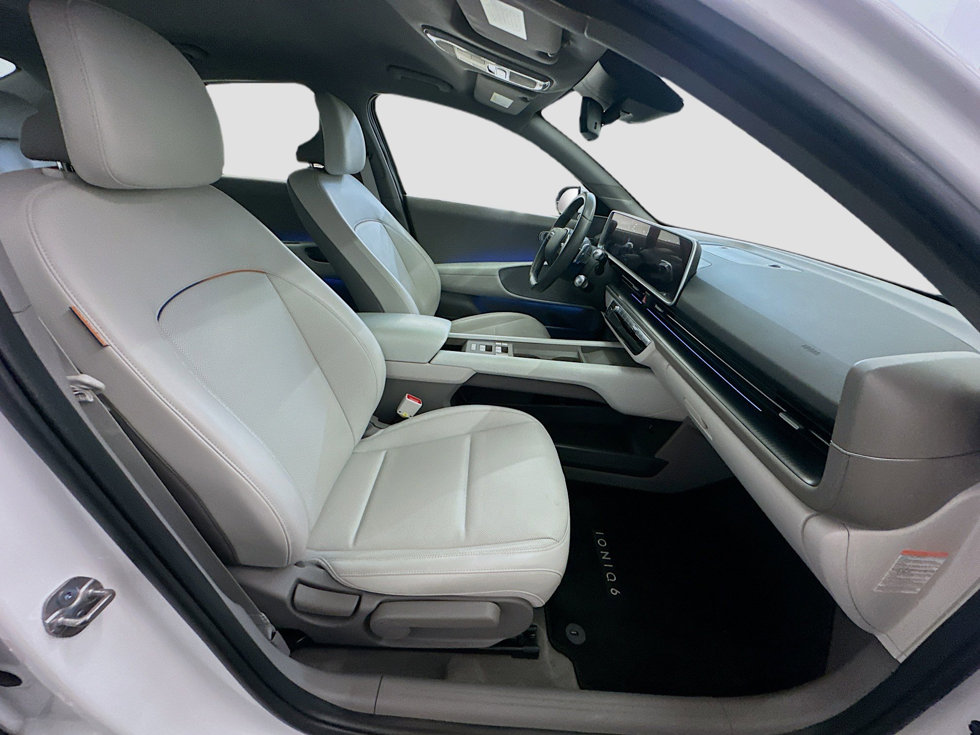 Used 2024 Hyundai Ioniq 6 SEL AWD/4WD image 33