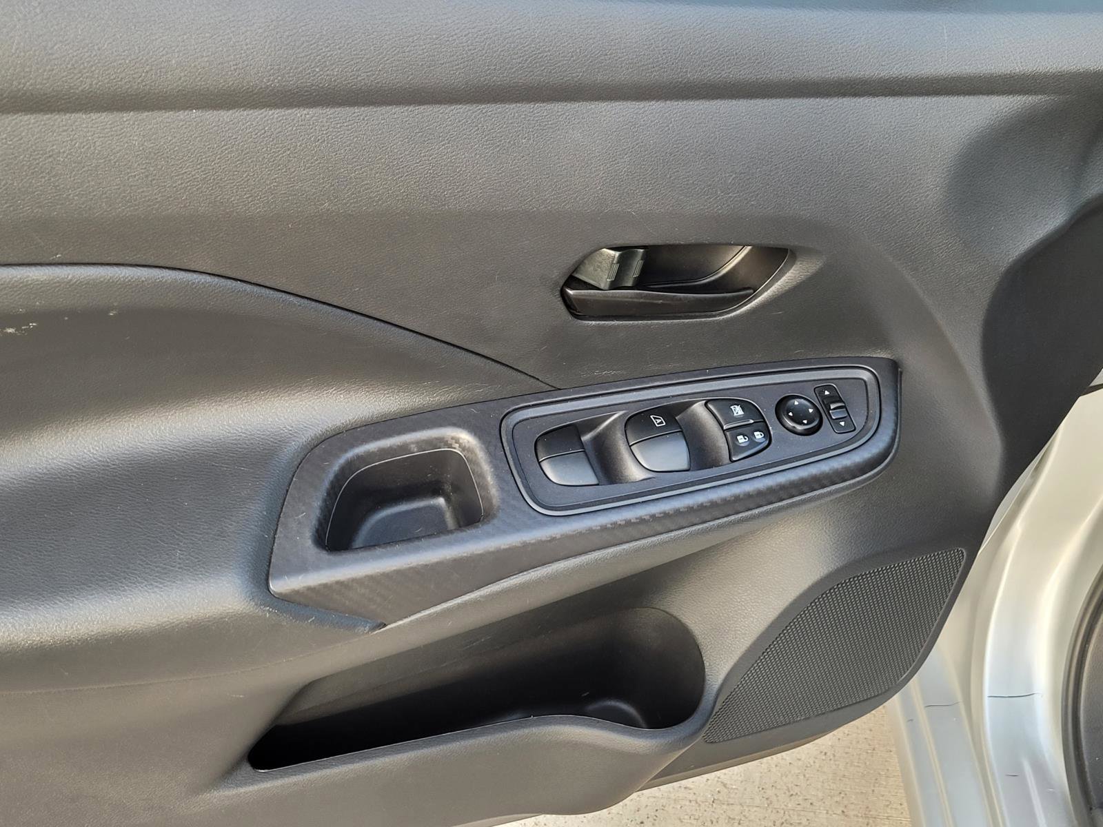 Used 2024 Nissan Versa S w/ S Plus Package image 4