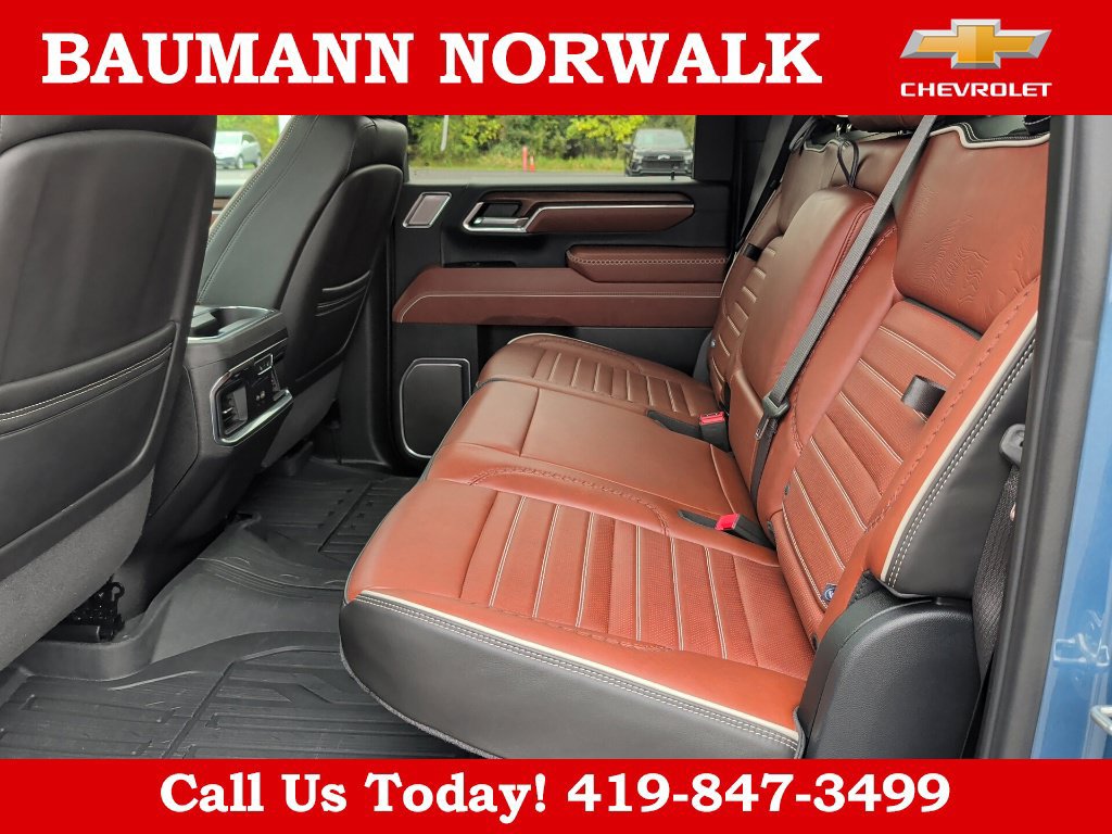 Used 2025 GMC Sierra 2500 Denali Ultimate AWD/4WD image 37