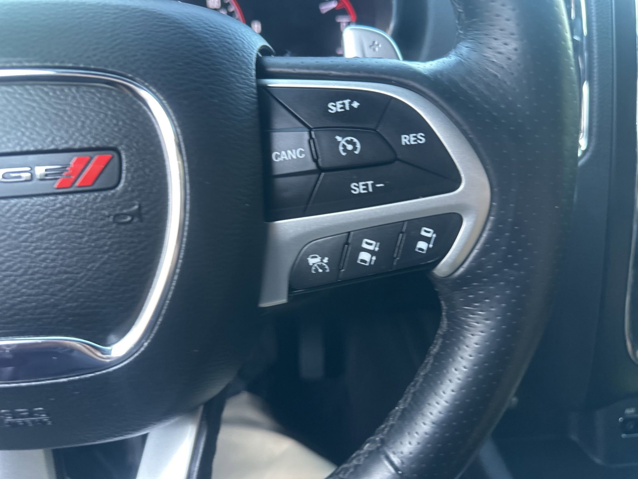 Used 2017 Dodge Durango Citadel w/ Premium Entertainment Group image 36