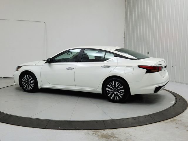 Used 2025 Nissan Altima 2.5 SV FWD image 5