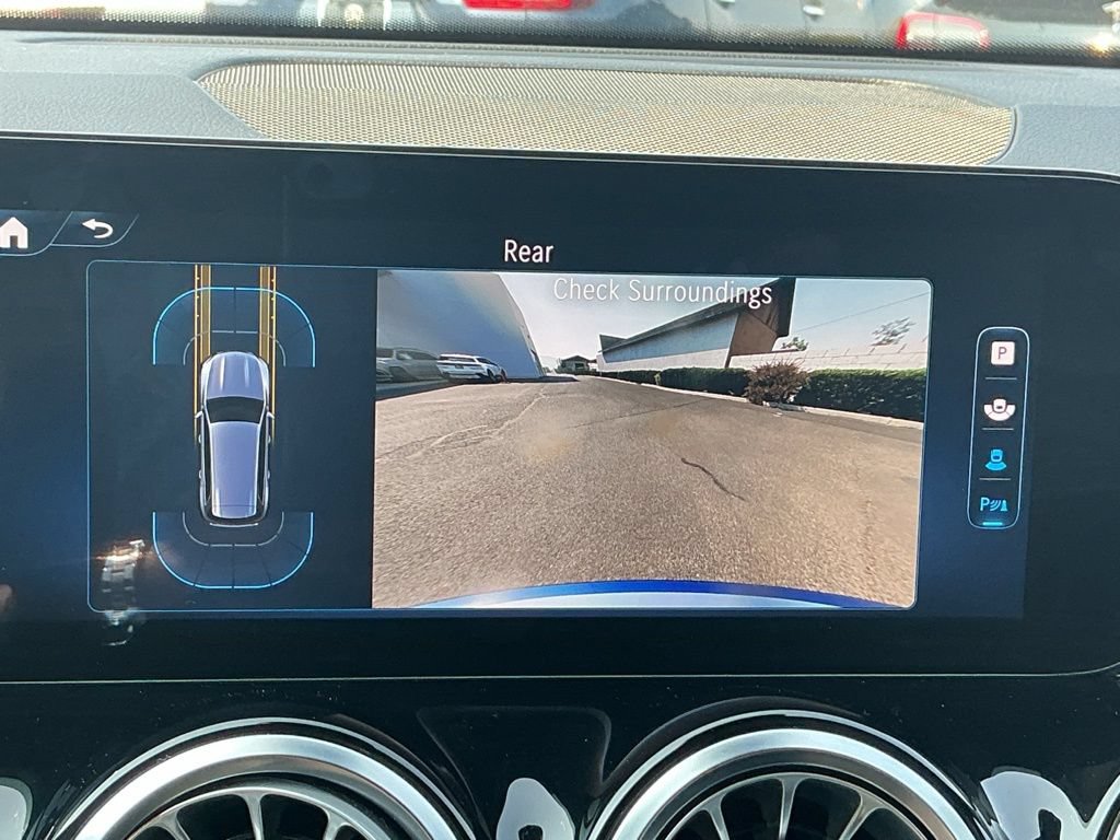Certified 2024 Mercedes-Benz GLB 250 4MATIC image 31