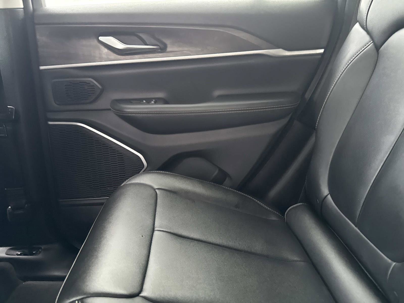 Used 2024 Jeep Grand Cherokee Limited 4xe image 15