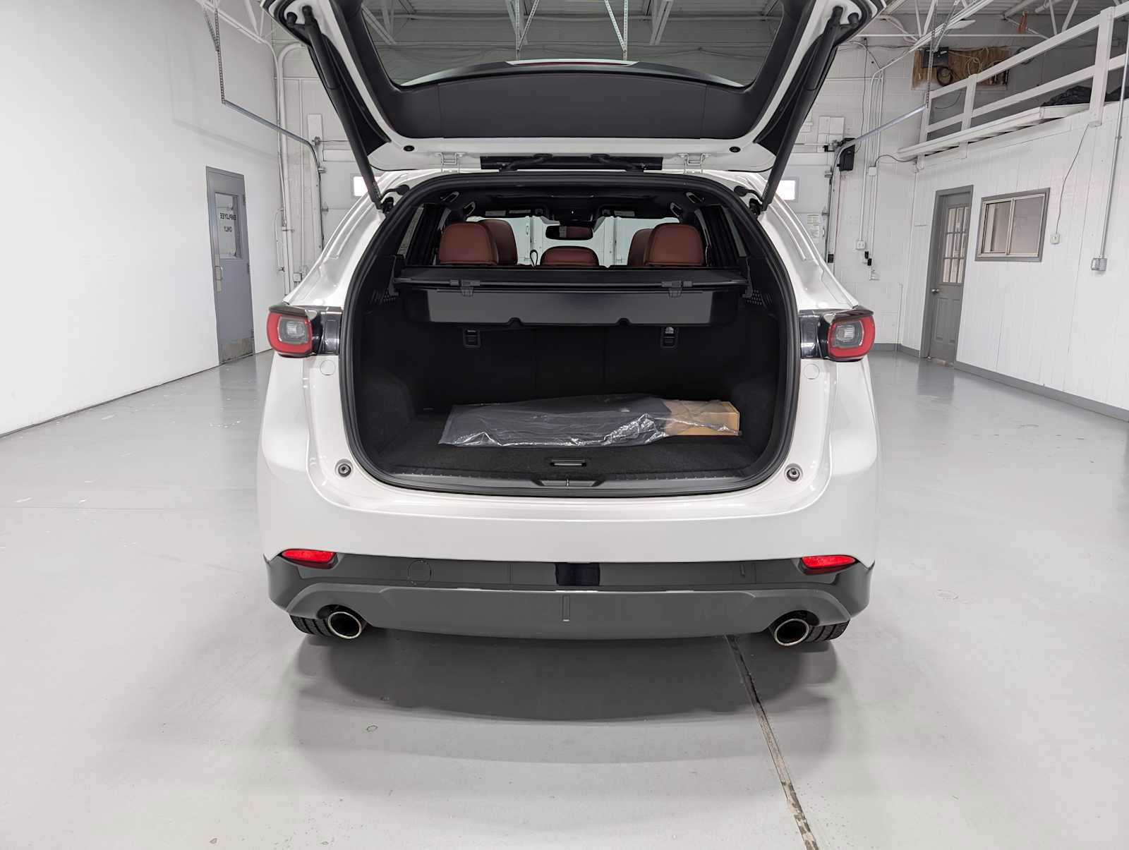 Certified 2024 MAZDA CX-5 Carbon Edition image 39