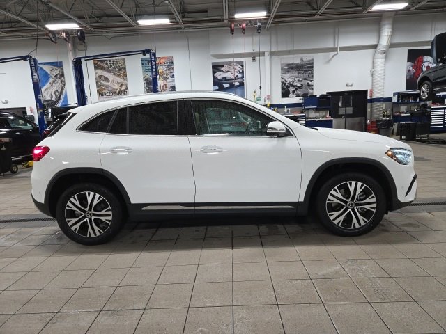 Used 2025 Mercedes-Benz GLA 250 4MATIC image 2