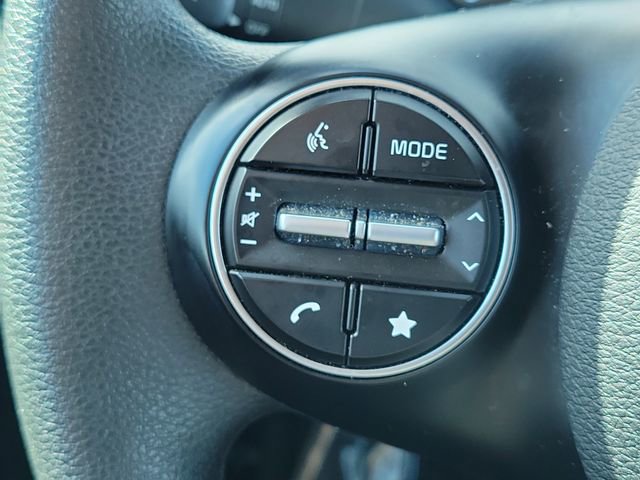 Used 2025 Kia Soul LX image 23