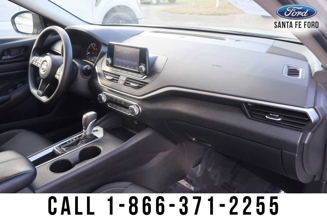 Used 2024 Nissan Altima 2.5 S FWD image 23