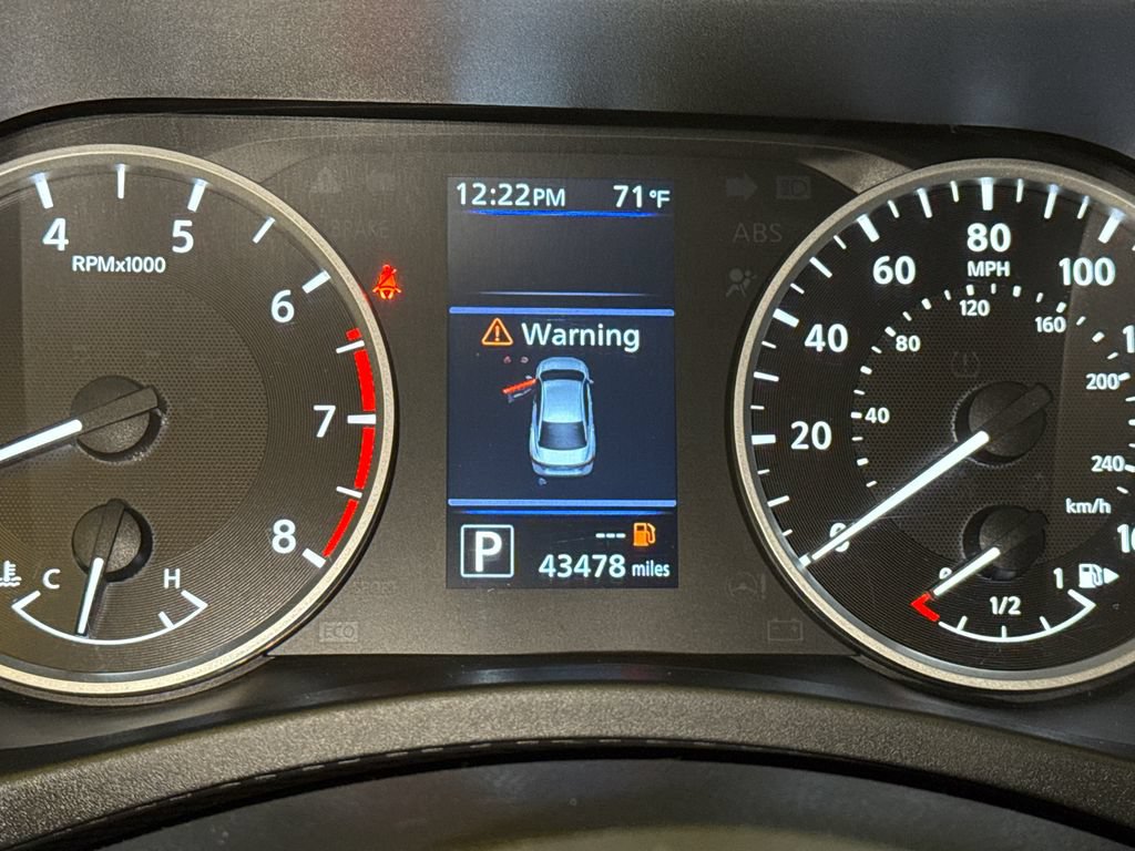 Used 2024 Nissan Sentra S FWD image 28