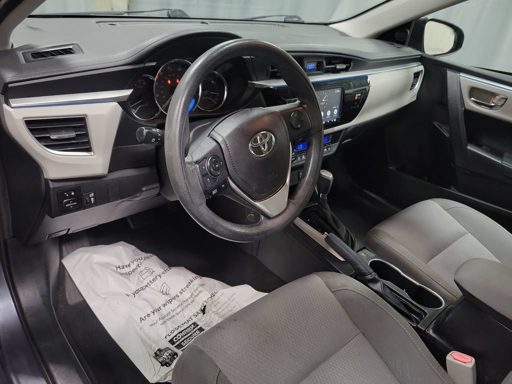 Used 2014 Toyota Corolla LE FWD image 16