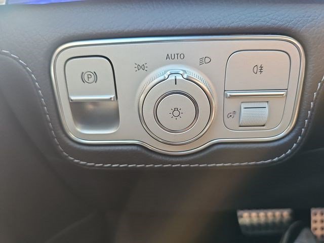 New 2026 Mercedes-Benz GLS 580 4MATIC image 26