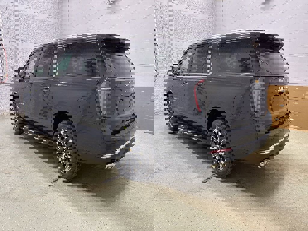 New 2026 Chevrolet Suburban High Country image 5